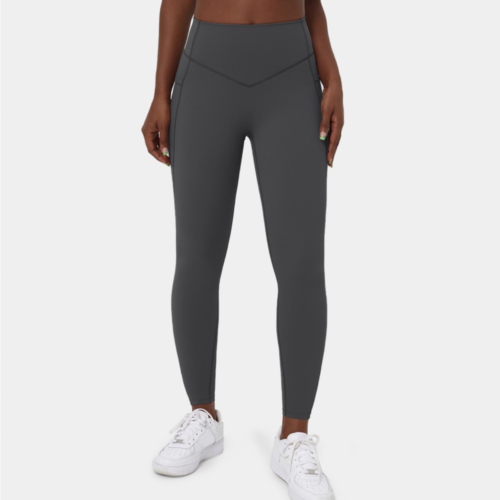 Halara 7/8 so cinched leggings